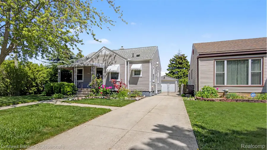 23836 Rosalind Avenue, Eastpointe, MI 48021 - #3