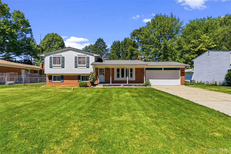 4410 Wickfield Drive, Flint, MI 48507 - #2