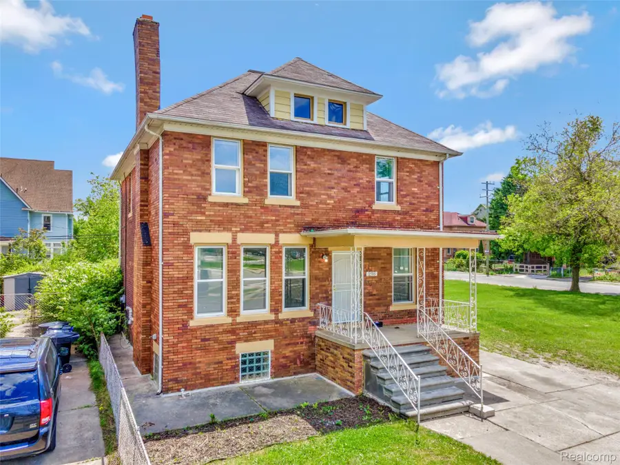 216 Holbrook Street, Detroit, MI 48202 - #3