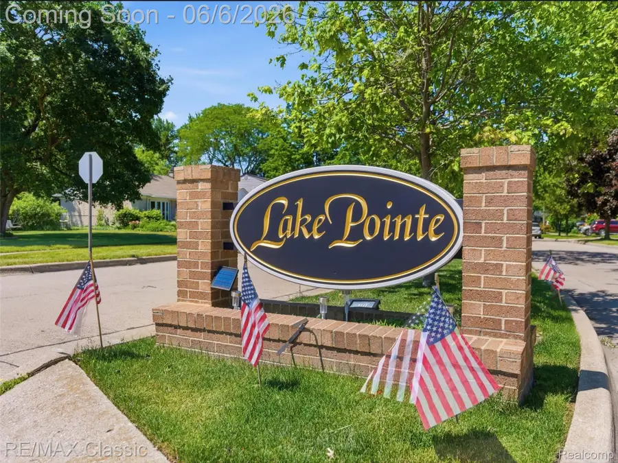41020 Greenbriar Lane, Plymouth, MI 48170 - #2