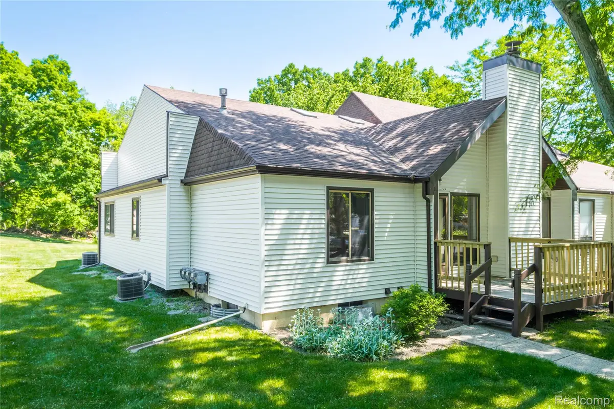2925 Staten Avenue, Lansing, MI 48910 - #1