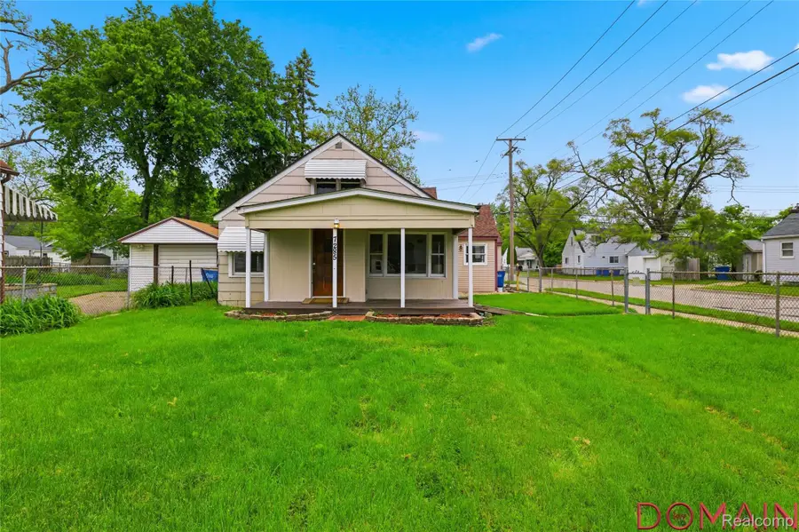 7285 Prospect Avenue, Warren, MI 48091 - #2
