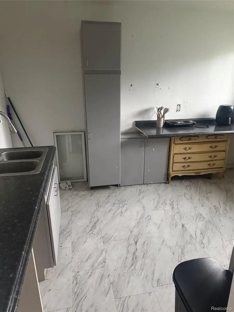 18030 Hull Street, Detroit, MI 48203 - #3