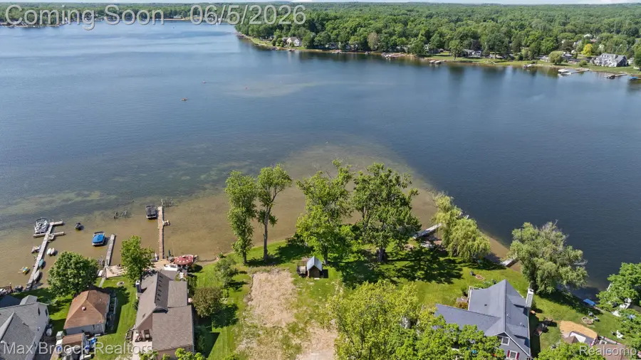 5338 Wildwood Drive, Howell, MI 48843 - #2