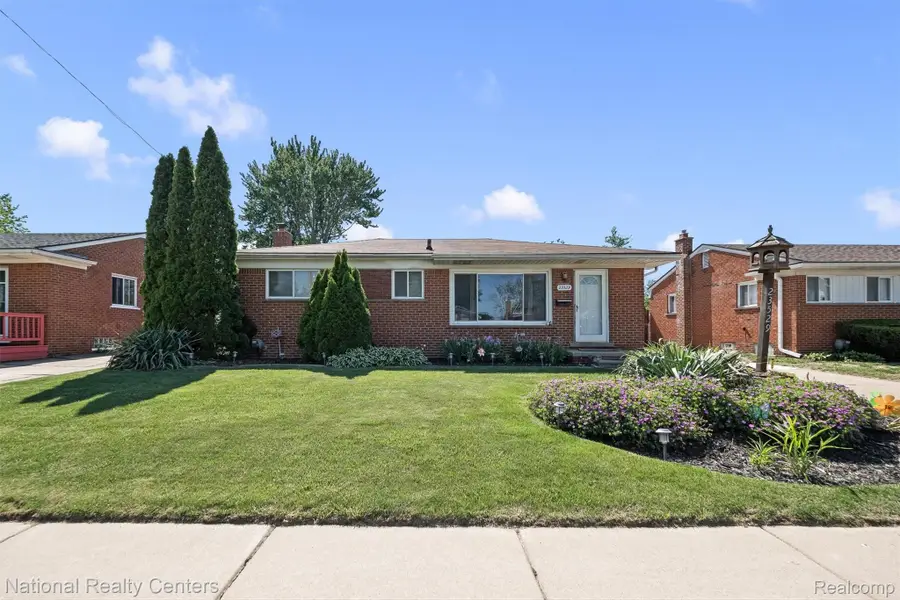 23529 Panama Avenue, Warren, MI 48091 - #2