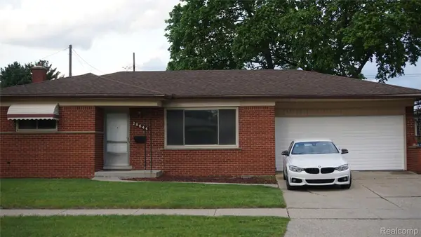 28644 Grobbel Avenue, Warren, MI 48092