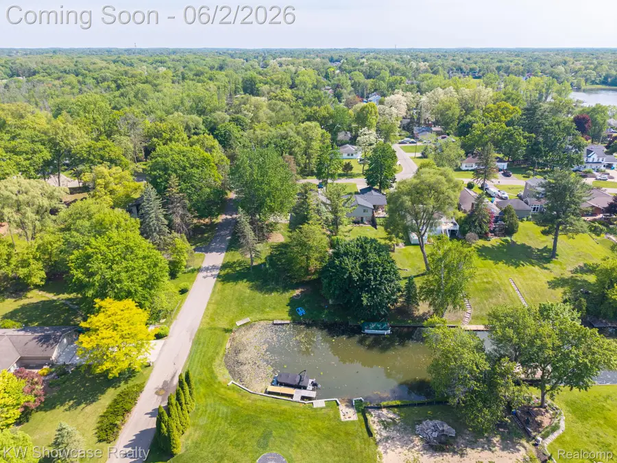820 Clara Street, Commerce, MI 48390 - #3