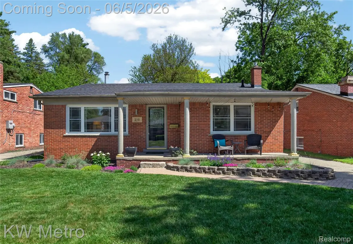 210 W Lawrence Avenue, Royal Oak, MI 48073 - #1