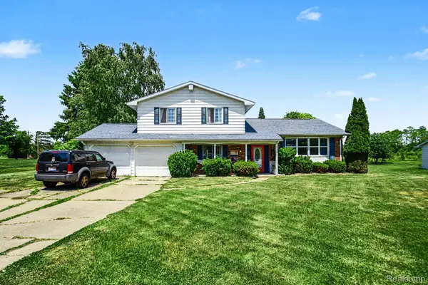 6156 Trenton Drive, Flint, MI 48532