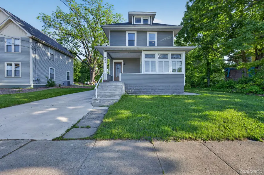925 W Kalamazoo Street, Lansing, MI 48915 - #2