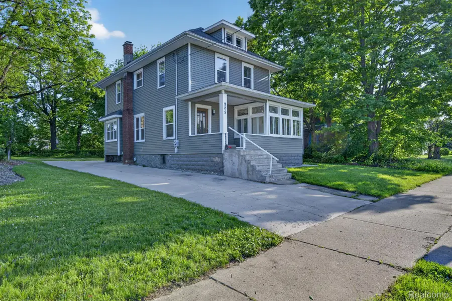 925 W Kalamazoo Street, Lansing, MI 48915 - #3
