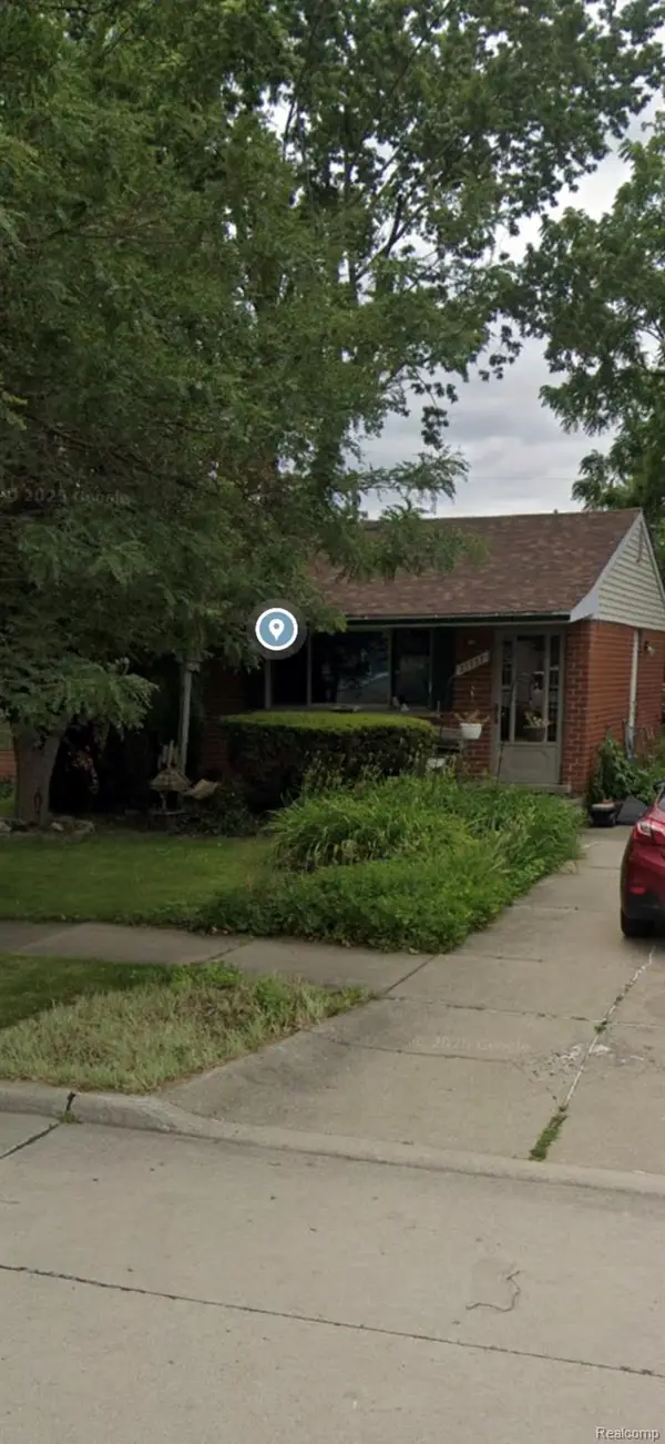 27737 Bock Street, GardenCity, MI 48135