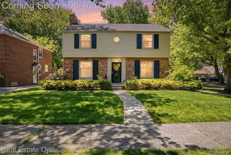 448 Allard Avenue, Grosse Pointe Farms, MI 48236 - #2