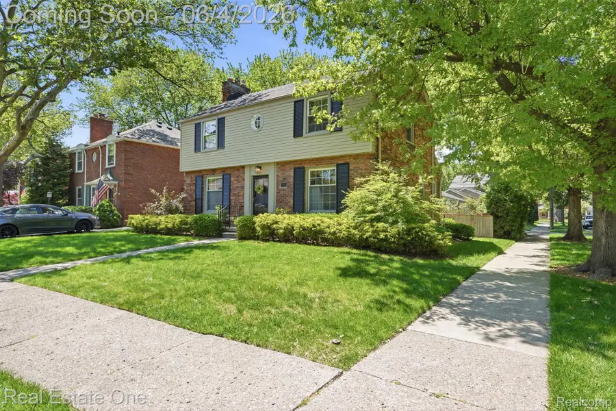 448 Allard Avenue, Grosse Pointe Farms, MI 48236 - #3