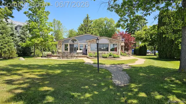 10202 Buhl, Pinckney, MI 48169