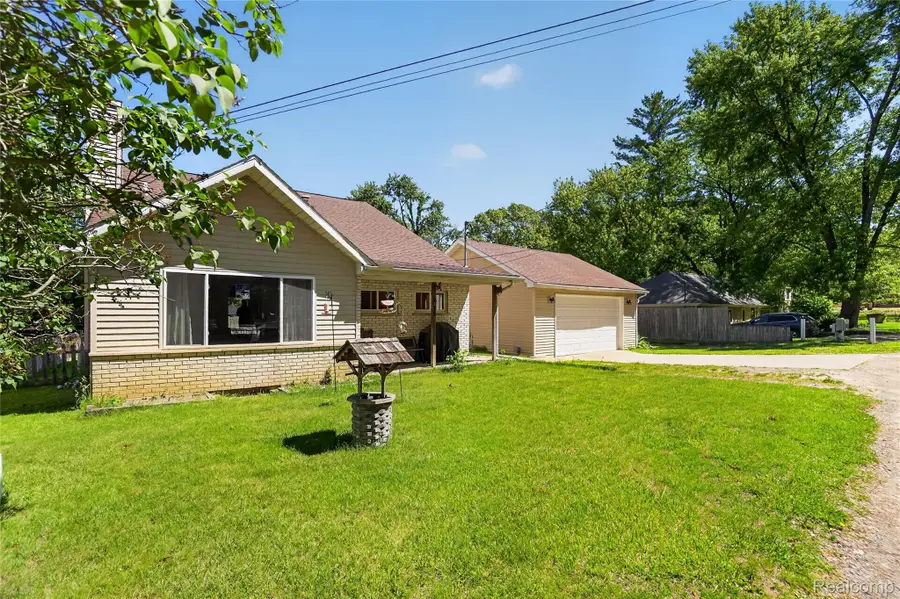 7166 Alpine Drive, Linden, MI 48451 - #2