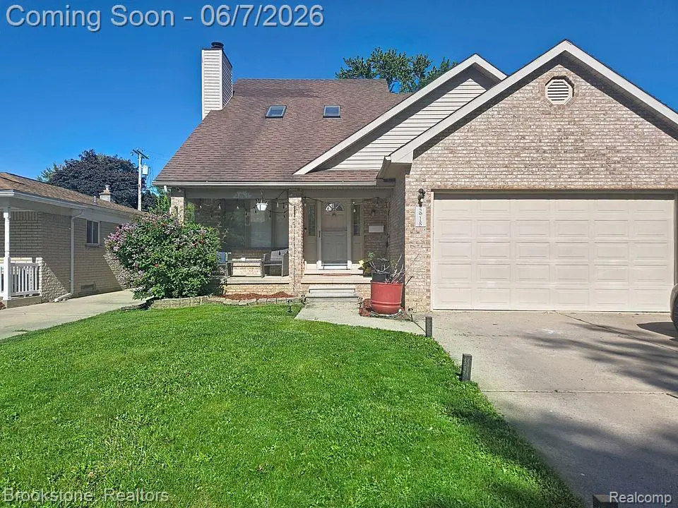 5918 N Evangeline Street, Dearborn Heights, MI 48127 - #1