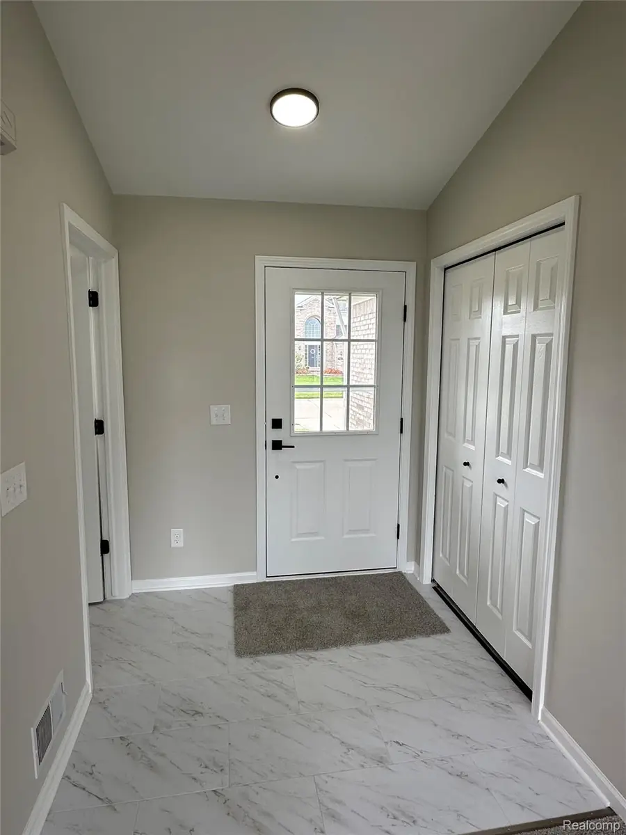 56602 Winding Creek Drive, Macomb, MI 48042 - #2