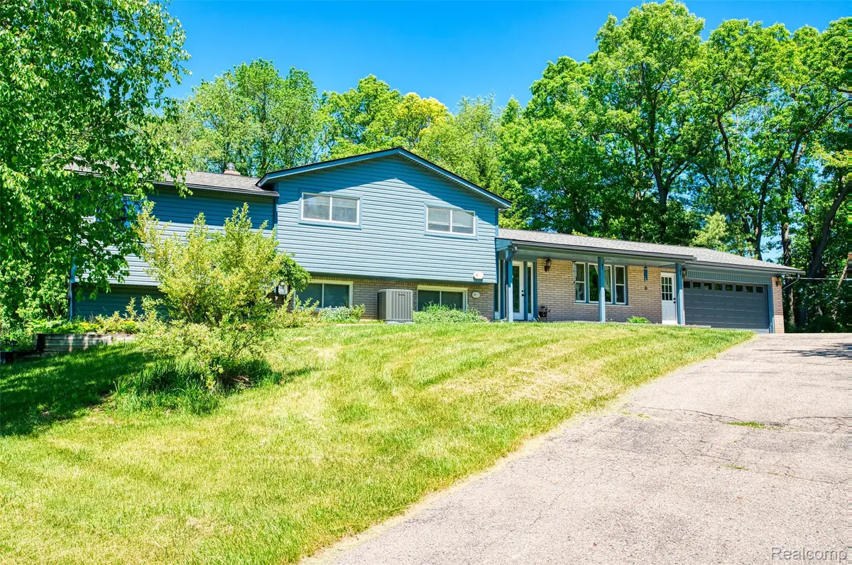 940 Rowland Road, Leonard, MI 48367 - #1
