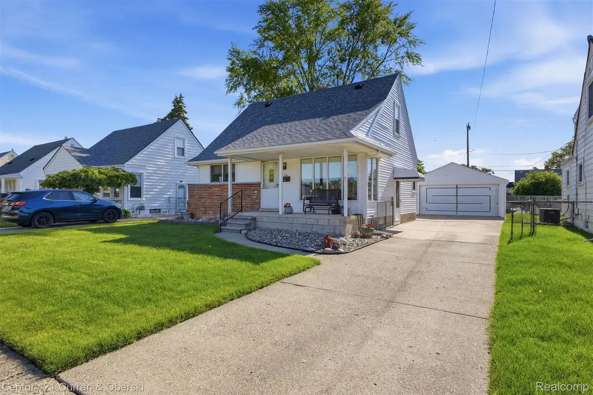 7042 Gilman Street, Garden City, MI 48135 - #1