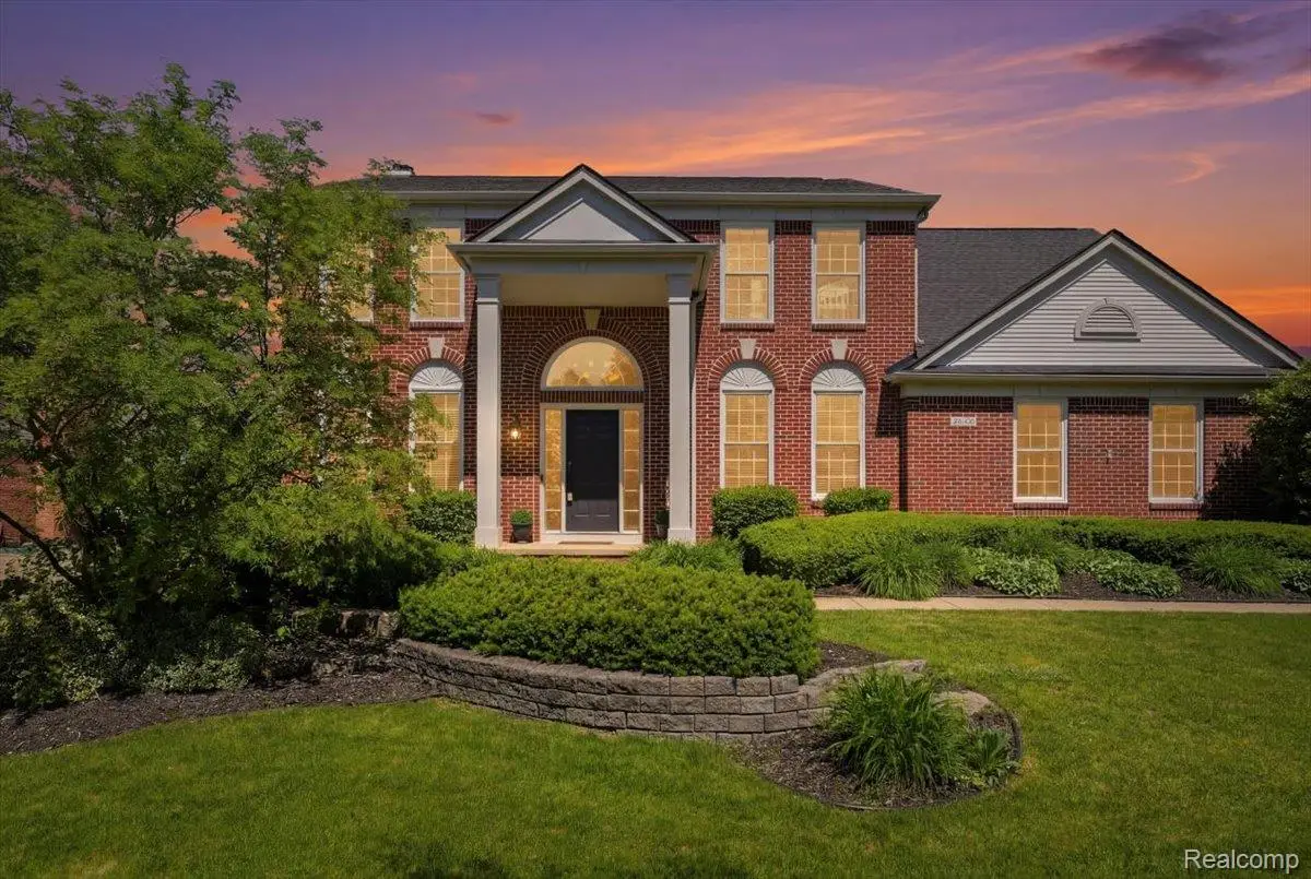 48606 Greenwich Circle, Canton, MI 48188 - #1