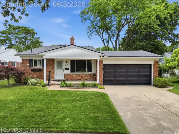 40874 Ivywood Lane, Plymouth, MI 48170