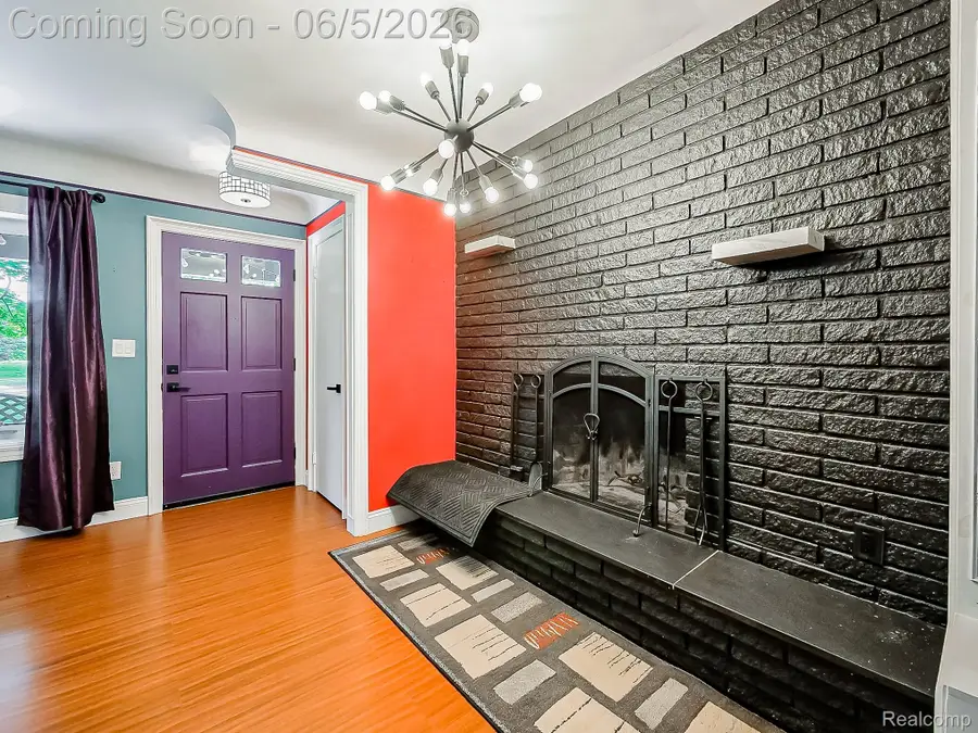 719 E Summit Street, Milford, MI 48381 - #3