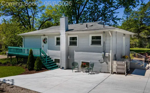 3402 Mahopac Drive, LakeOrion, MI 48360