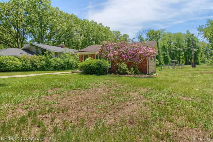 41509 Riggs Road, Van Buren, MI 48111 - #3
