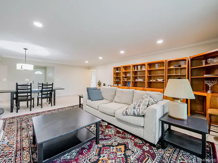 26619 Franklin Pointe Drive, Southfield, MI 48034 - #3
