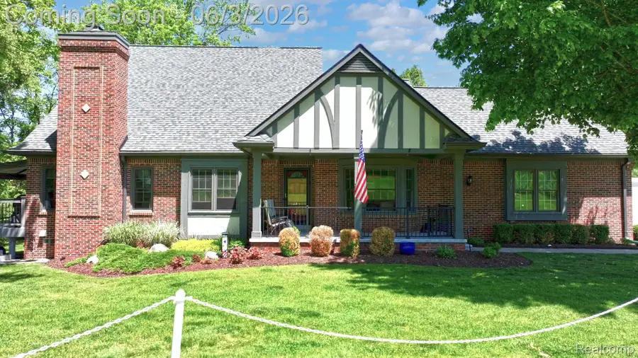 156 Sandhills Lane, Orion, MI 48362 - #2