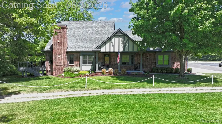 156 Sandhills Lane, Orion, MI 48362 - #3