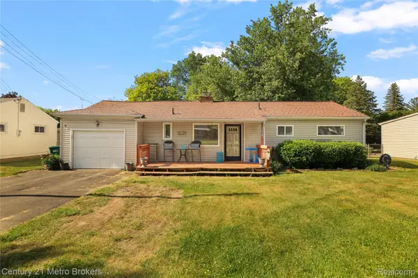 1319 Coutant Street, Flushing, MI 48433
