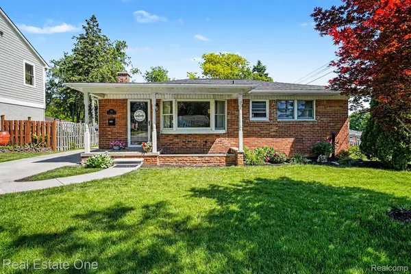 769 Manordale Court, Milford, MI 48381