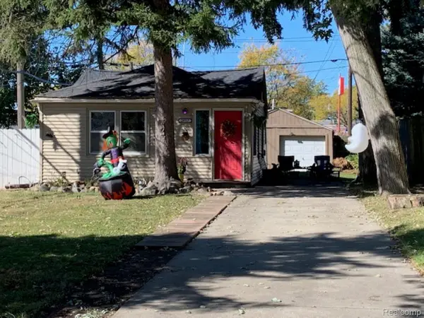24917 Frederick Street, StClairShores, MI 48080