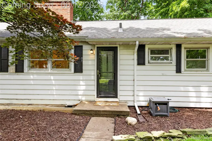5831 Winans Drive, Brighton, MI 48116 - #3