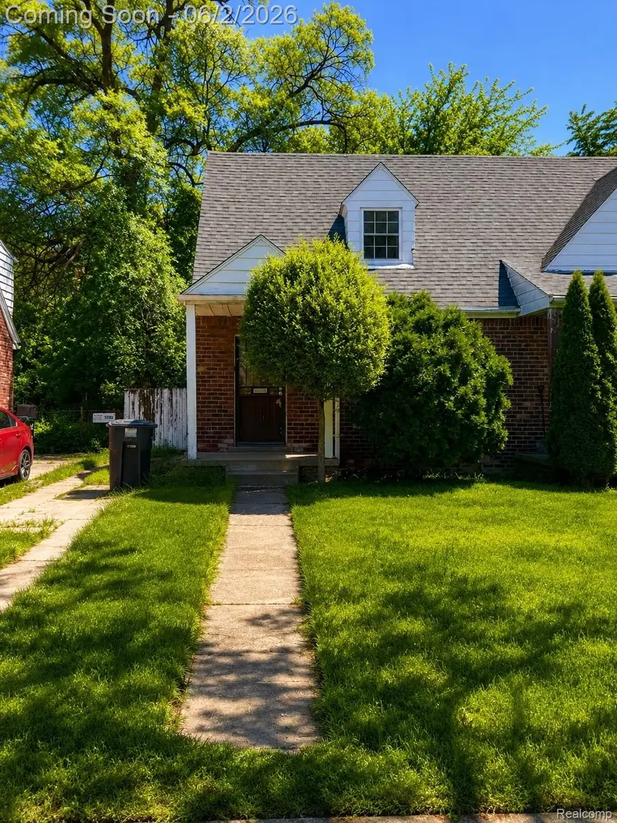 12664 Kelly Road, Detroit, MI 48224 - #2