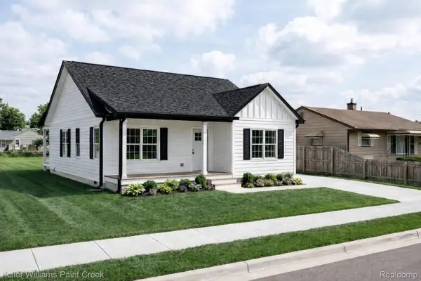 587 California Avenue, Pontiac, MI 48341