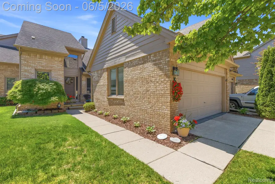 16748 Shale Court #27, Macomb, MI 48042 - #3