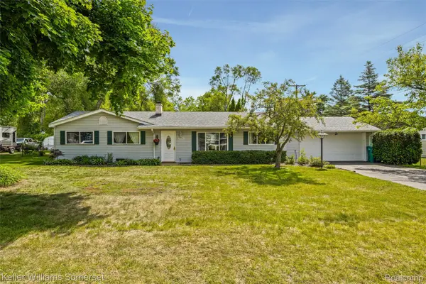 5550 Mary Sue Street, Clarkston, MI 48346