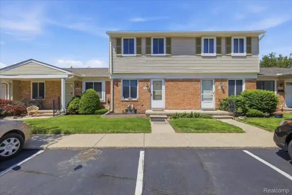 16345 Benmar Drive, Roseville, MI 48066