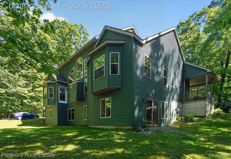 4053 Rolling Acres Drive, Hartland, MI 48353 - #3