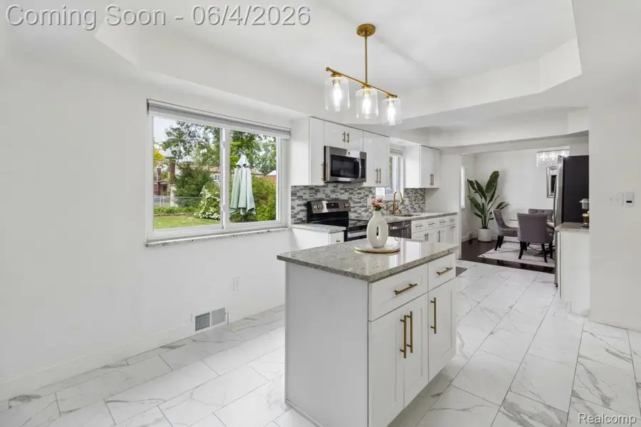 13849 Heritage Road, Sterling Heights, MI 48312 - #3
