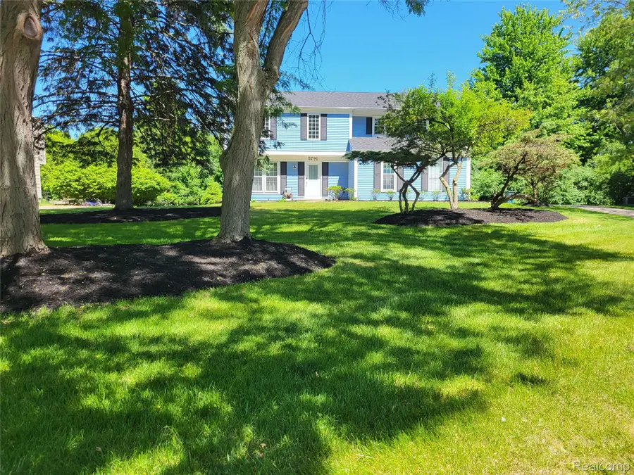 5791 Beauchamp Place, West Bloomfield, MI 48322 - #3