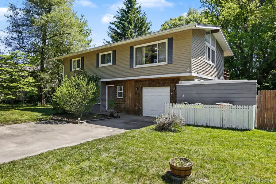 9180 Posey Drive, Whitmore Lake, MI 48189 - #2