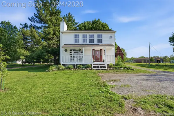 8820 Almont Road, Almont, MI 48003