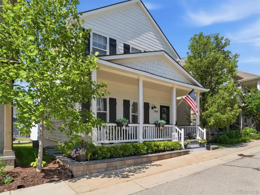 3905 Andover Avenue, Auburn Hills, MI 48326 - #3