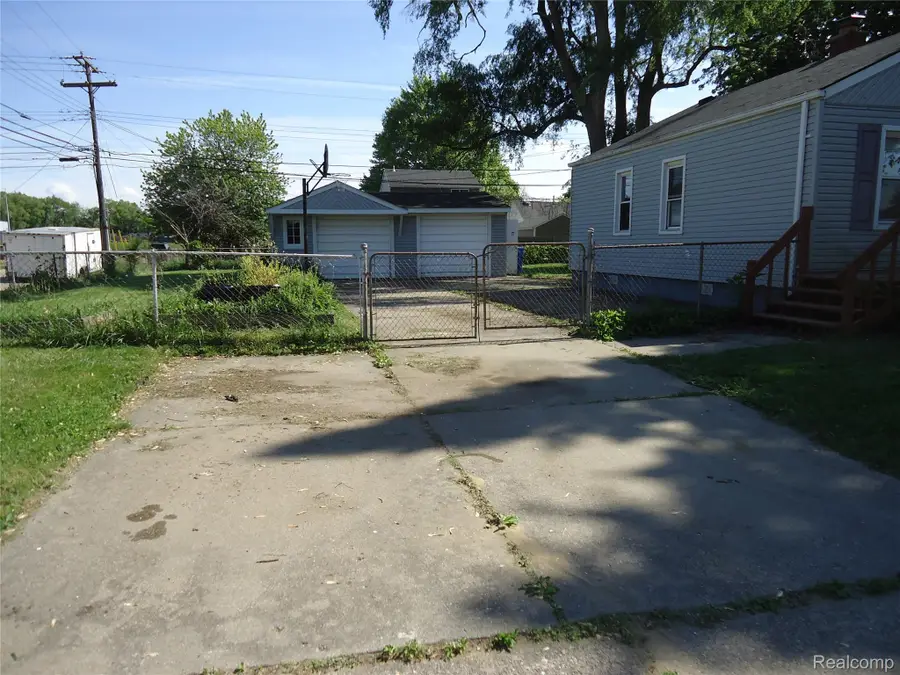 142 E Rowland, Madison Heights, MI 48071 - #3