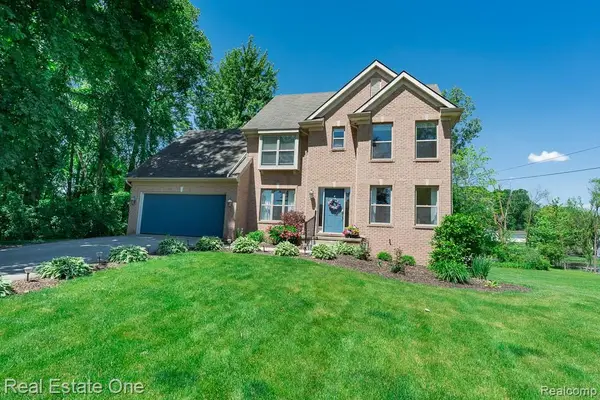 4833 Harding Avenue, Clarkston, MI 48346
