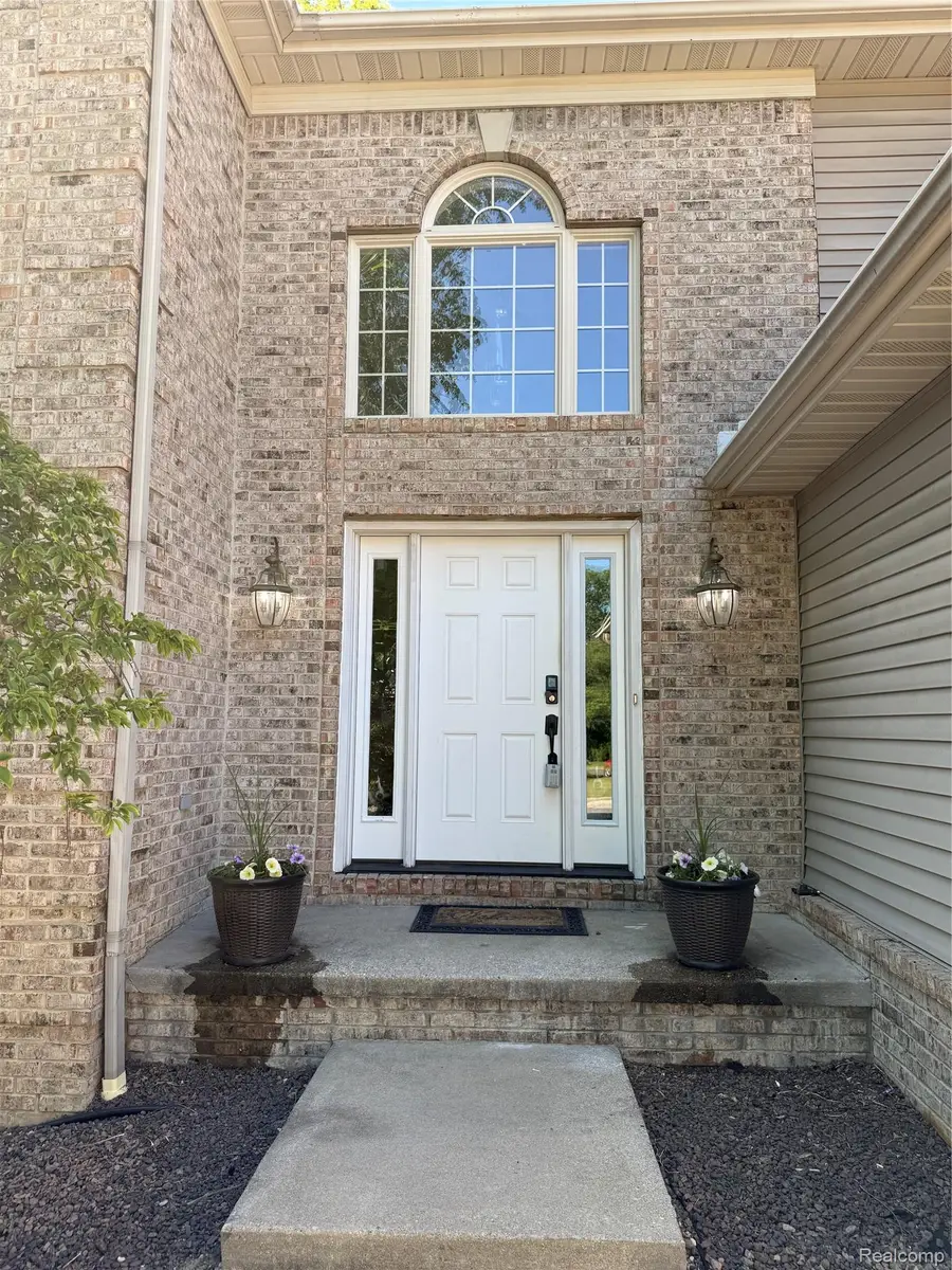 8318 Mill Pointe Court, Goodrich, MI 48438 - #3